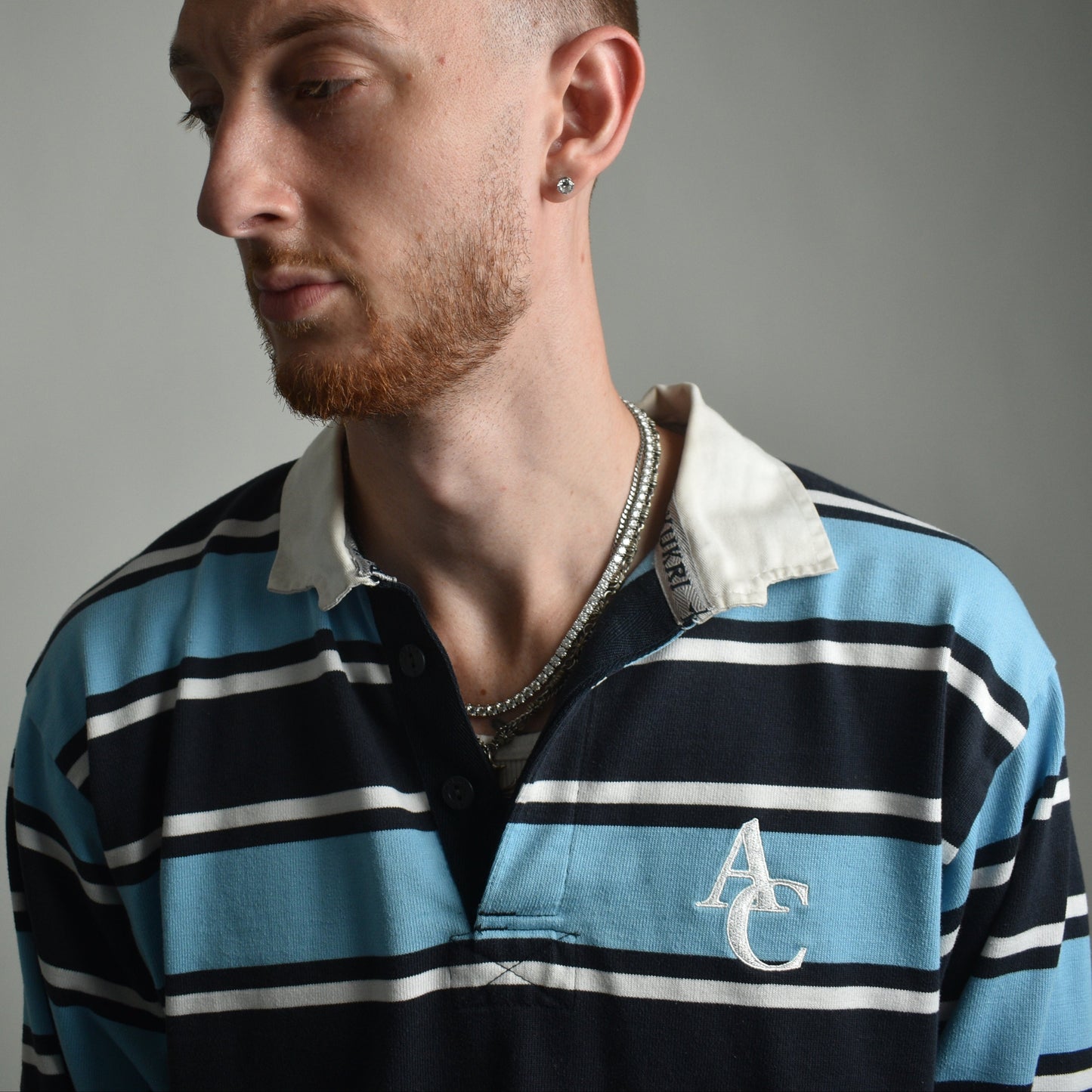 tennis necklace hiphop silver chain iced out moissanite on a streetwear model
