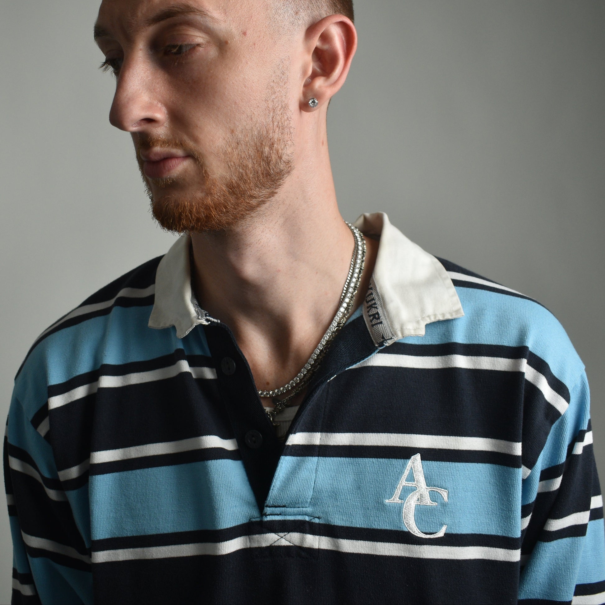tennis necklace hiphop silver chain iced out moissanite on a streetwear model
